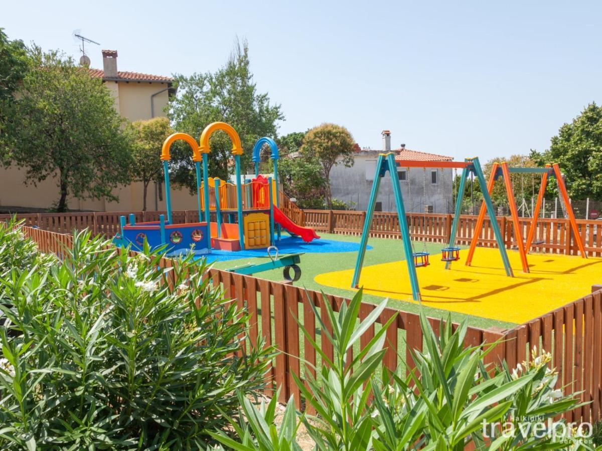 Villa Artemis By Rentalspro - Nikiti Halkidiki Екстер'єр фото
